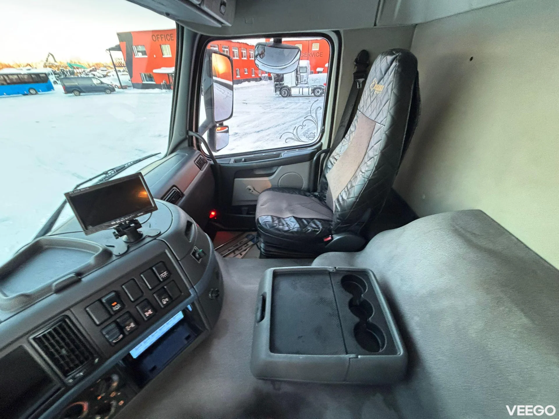 Volvo FM300 FOR SALE AS CHASSIS / ONLY 189215 km ! 226kW