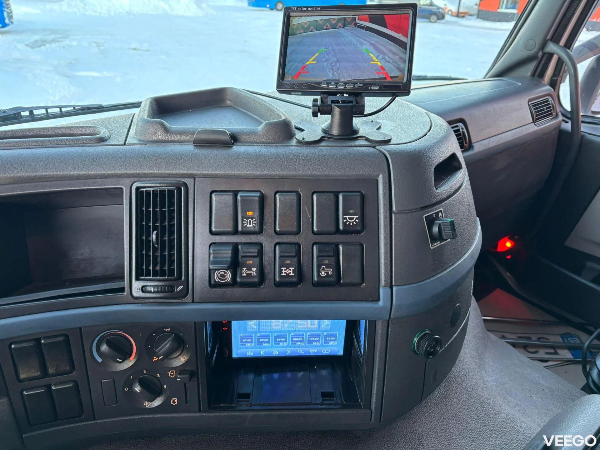Volvo FM300 FOR SALE AS CHASSIS / ONLY 189215 km ! 226kW