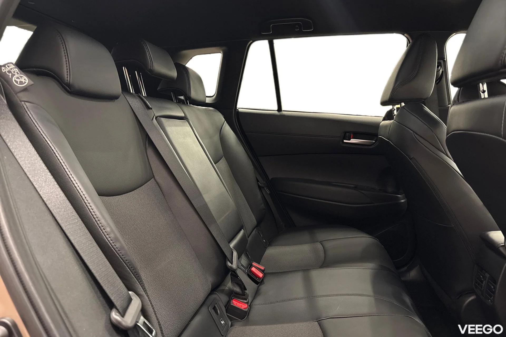 Toyota Corolla Cross Luxury Hybrid 2 98kW