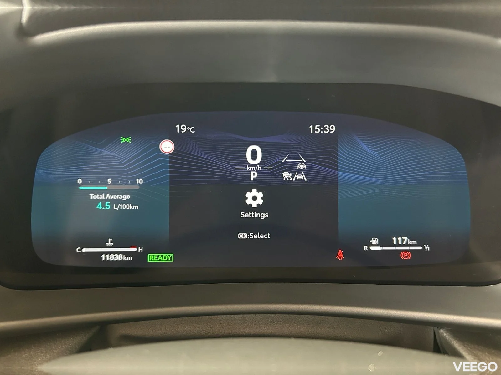 Toyota C-HR Luxury Hybrid 1.8 72kW