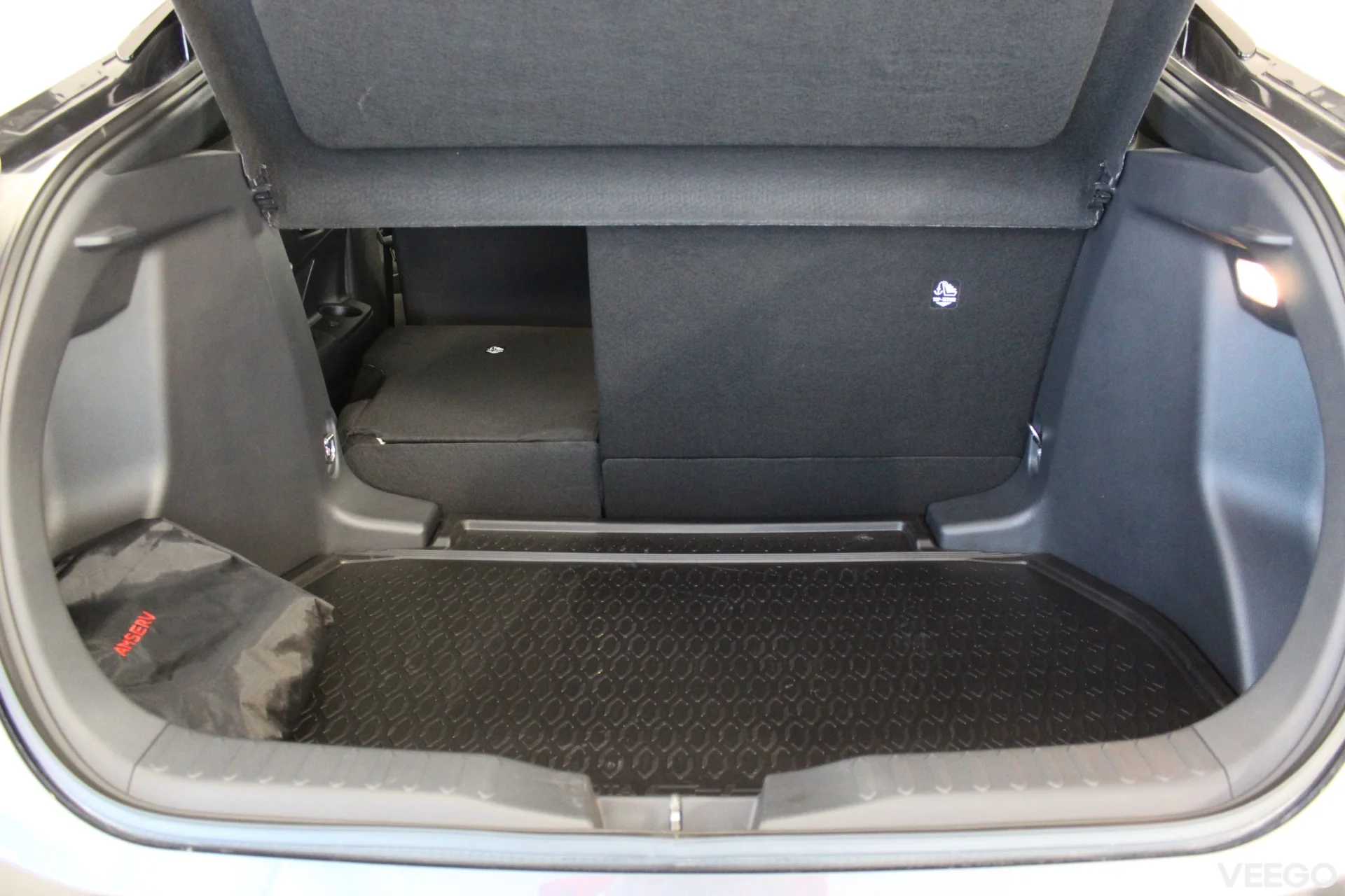Toyota C-HR Style + Multimedia pakett 1.8 72kW