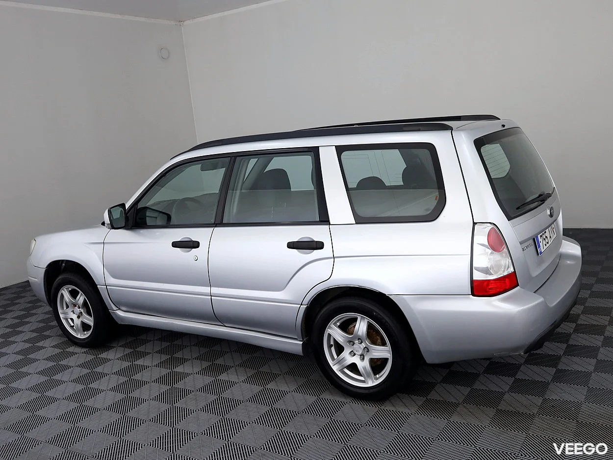 Subaru Forester 2.0 116kW