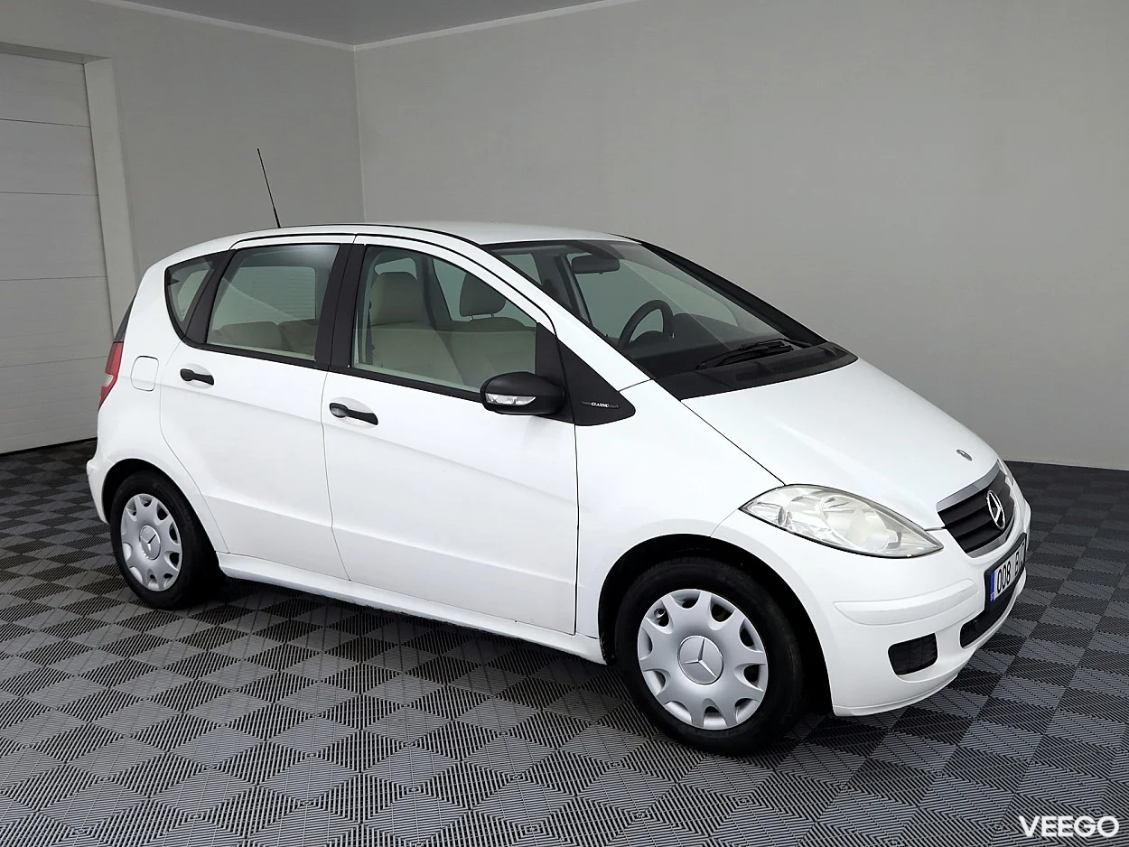 Mercedes-Benz A150 1.5 70kW