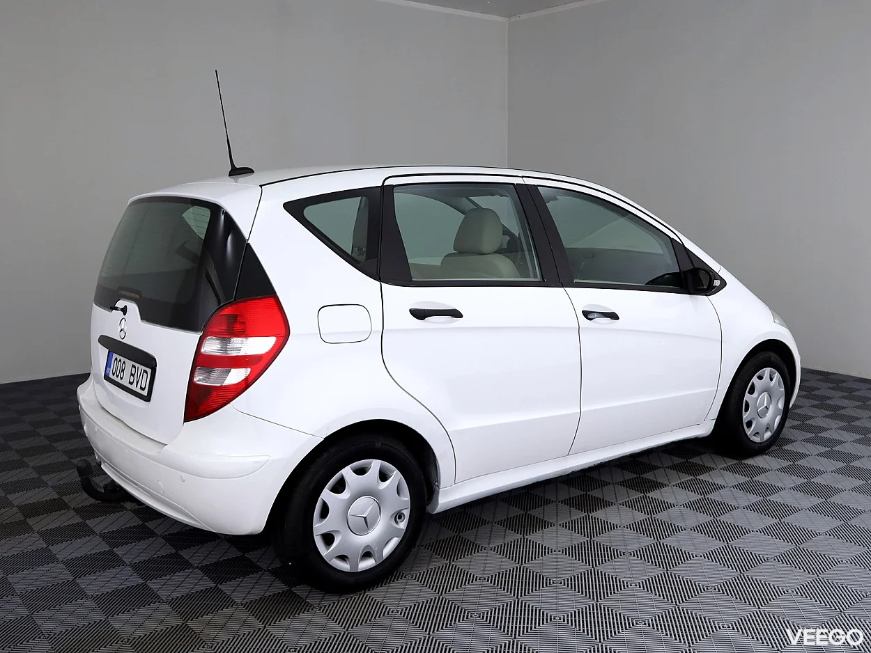 Mercedes-Benz A150 1.5 70kW