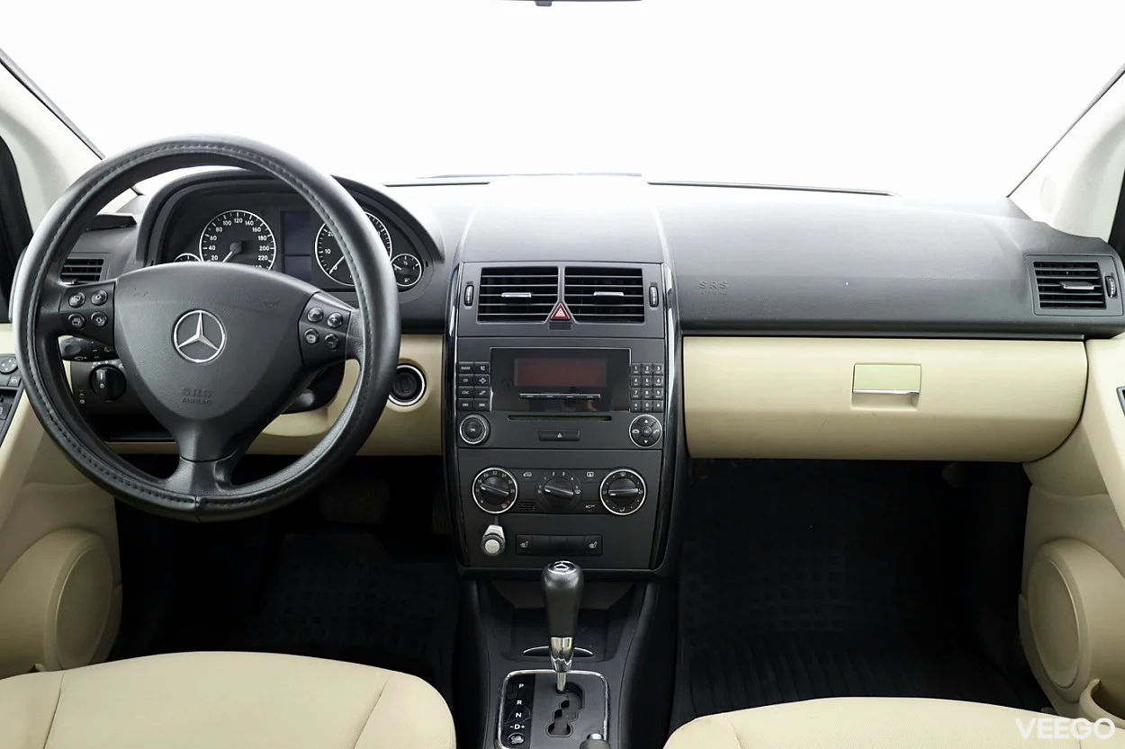 Mercedes-Benz A150 1.5 70kW