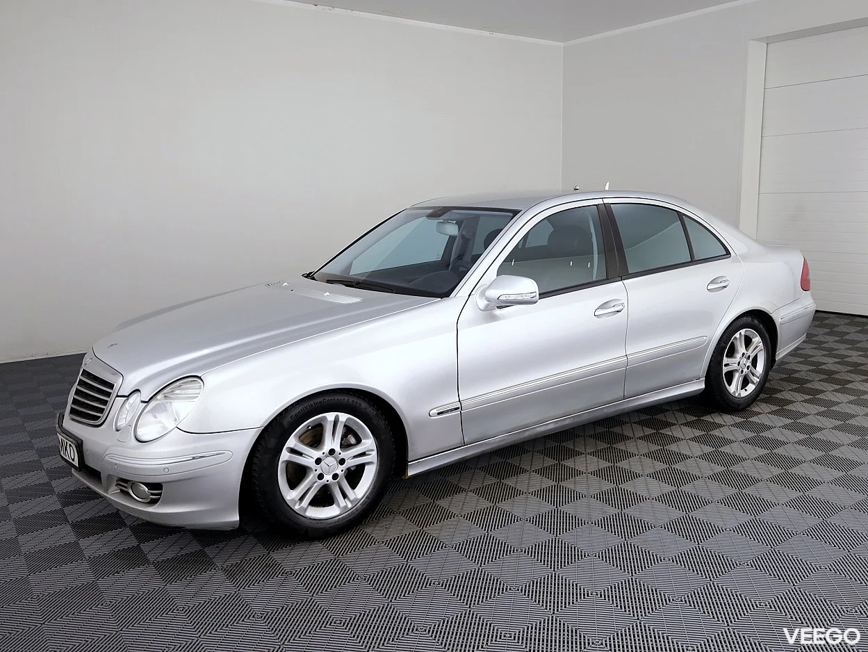 Mercedes-Benz E220 2.1 125kW