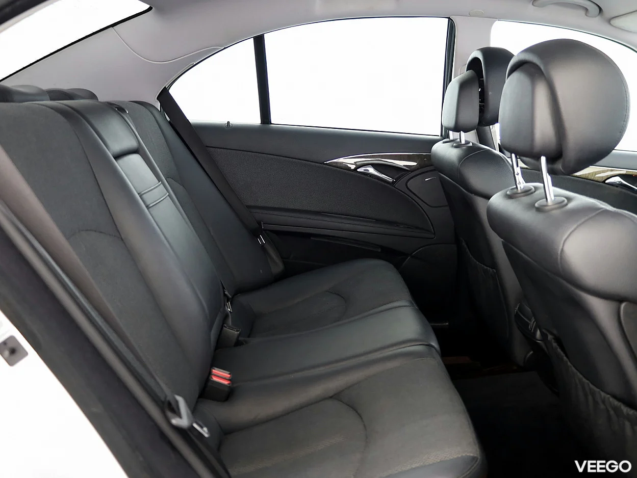 Mercedes-Benz E220 2.1 125kW