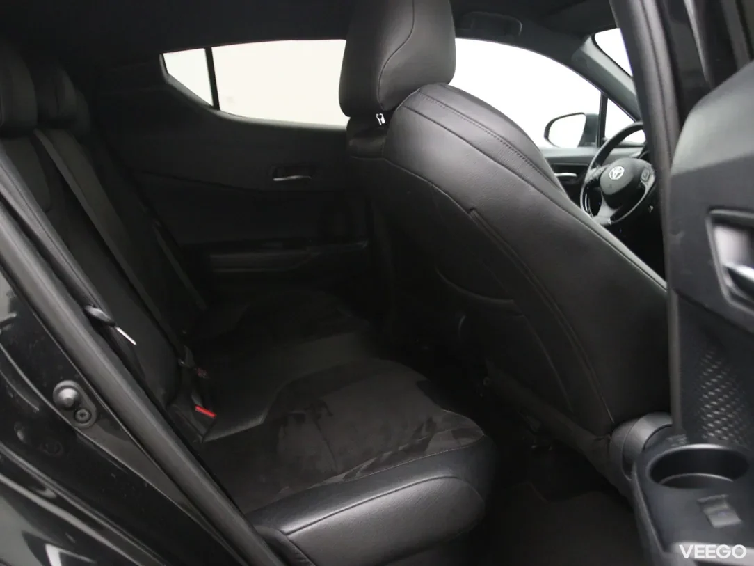 Toyota C-HR 1.8 90kW