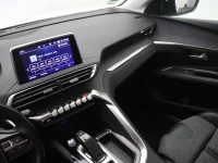 Peugeot 3008 1.2 96kW thumbnail