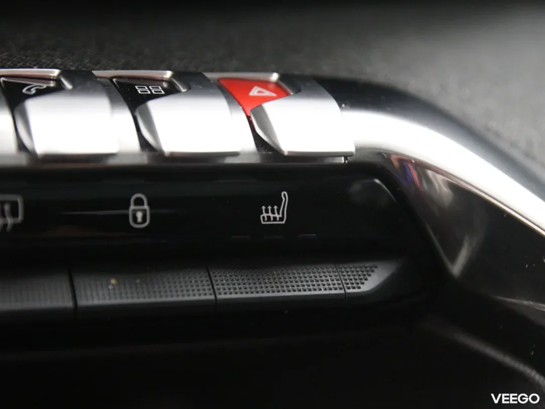 Peugeot 3008 1.2 96kW