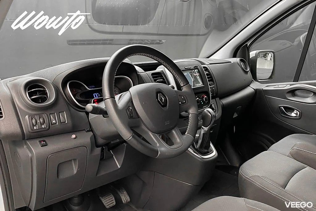 Renault TRAFIC 2.0 dCi EDC 170HK L2 3-Sits /Drag /Värmare 125kW