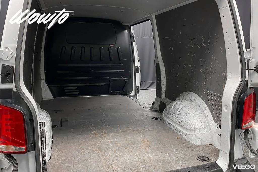 Volkswagen Transporter 2.0 TDI 4M DSG 150HK L2 3-Sits /Moms 110kW