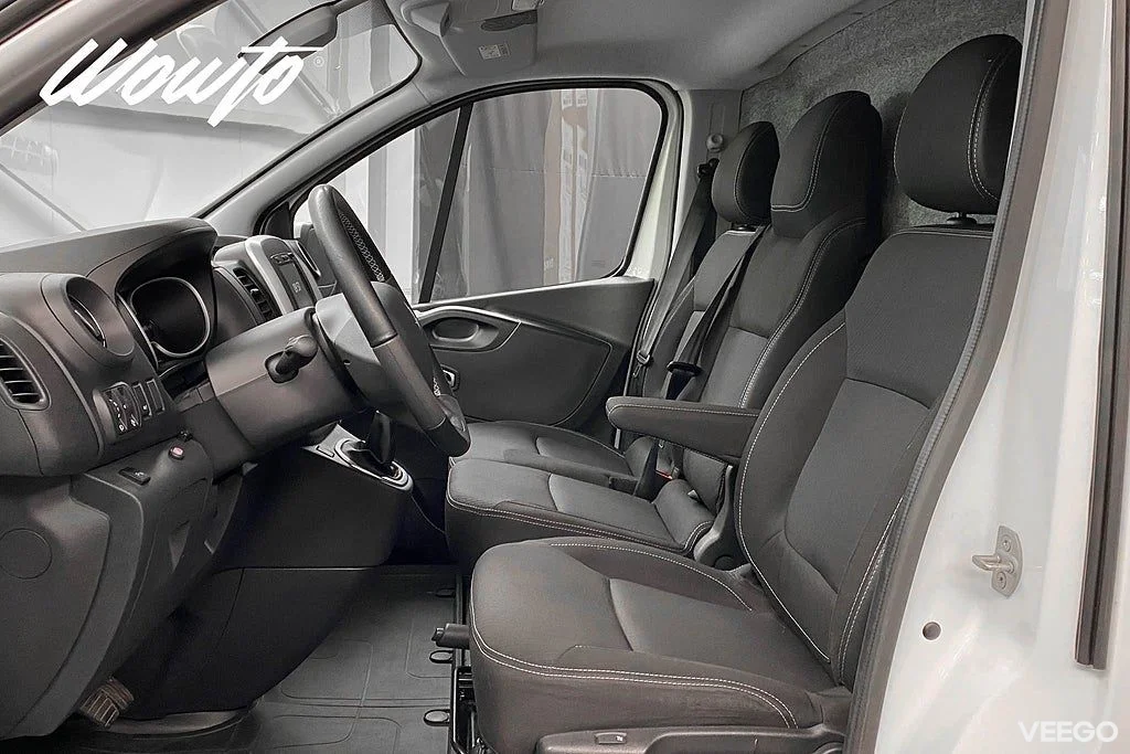 Renault TRAFIC 2.0 dCi EDC 170HK L2 3-Sits /Drag /Värmare 125kW