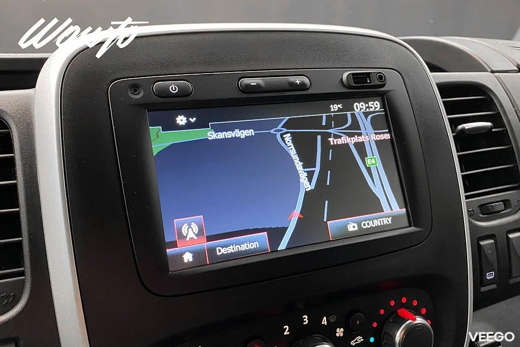 Renault TRAFIC 2.0 dCi EDC 170HK L2 3-Sits /Drag /Värmare 125kW
