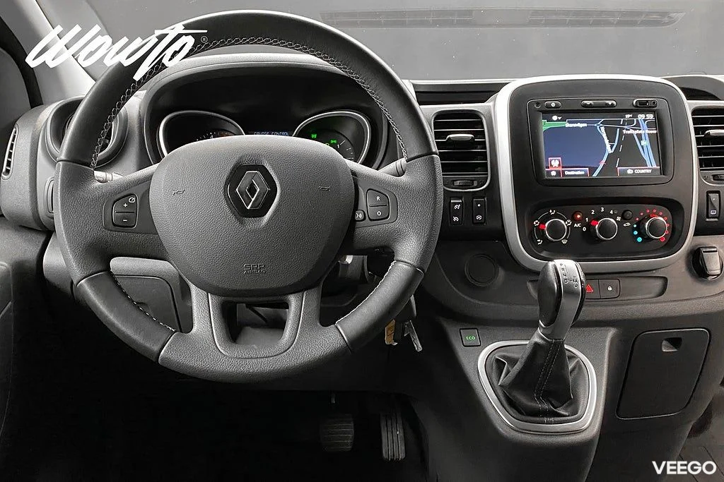 Renault TRAFIC 2.0 dCi EDC 170HK L2 3-Sits /Drag /Värmare 125kW