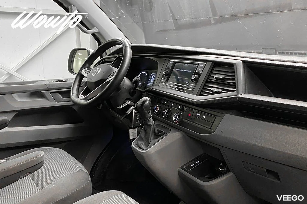 Volkswagen Transporter 2.0 TDI DSG 150HK L2 3-Sits /V-Inred 110kW
