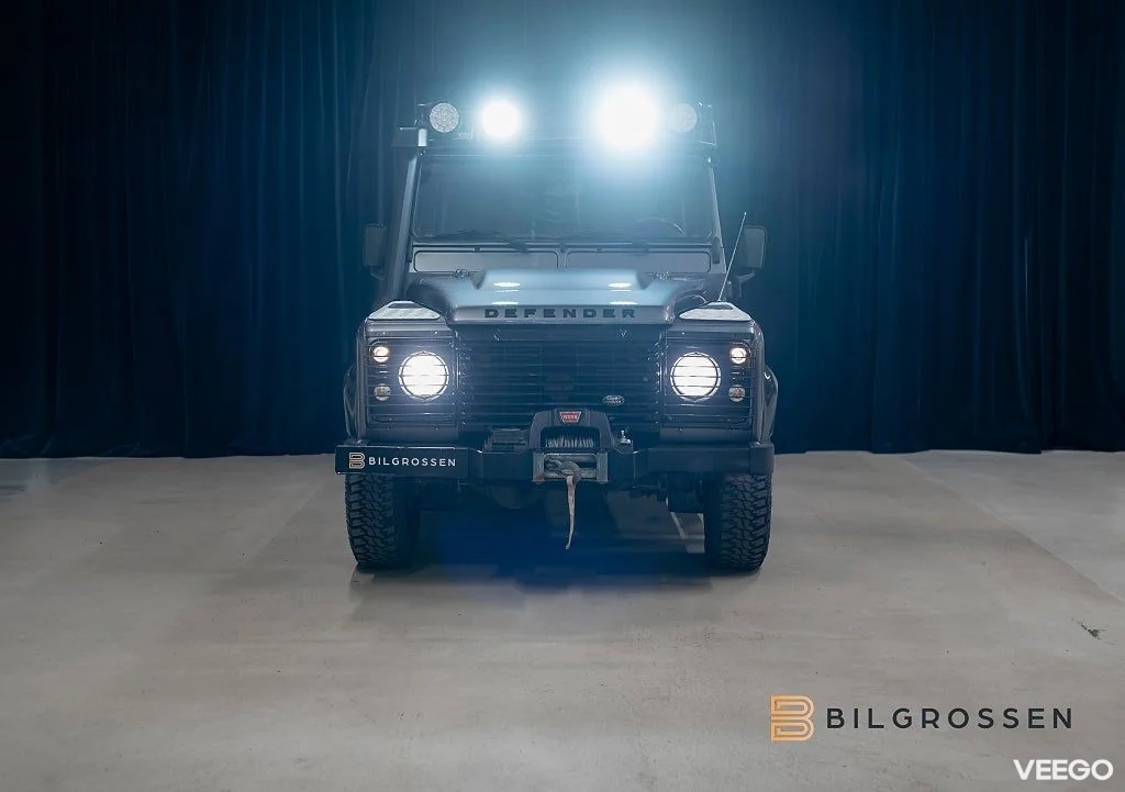 Land Rover Defender Land Rover  Dubbelhytt Pick Up 110 MOMS LEASBAR 90kW