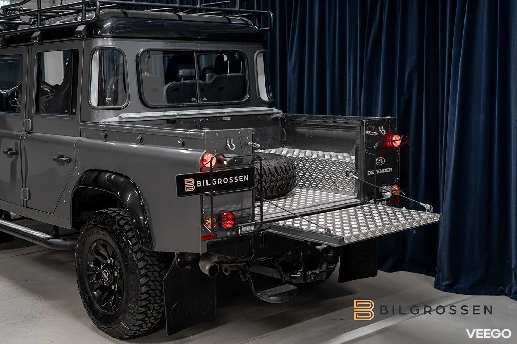 Land Rover Defender Land Rover  Dubbelhytt Pick Up 110 MOMS LEASBAR 90kW