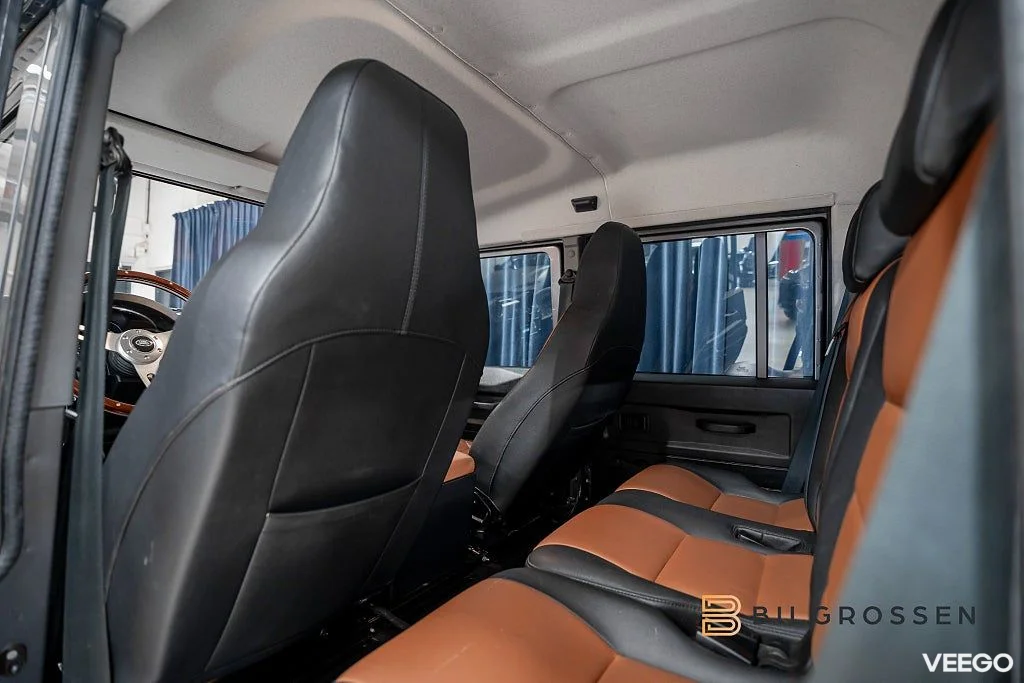 Land Rover Defender Land Rover  Dubbelhytt Pick Up 110 MOMS LEASBAR 90kW