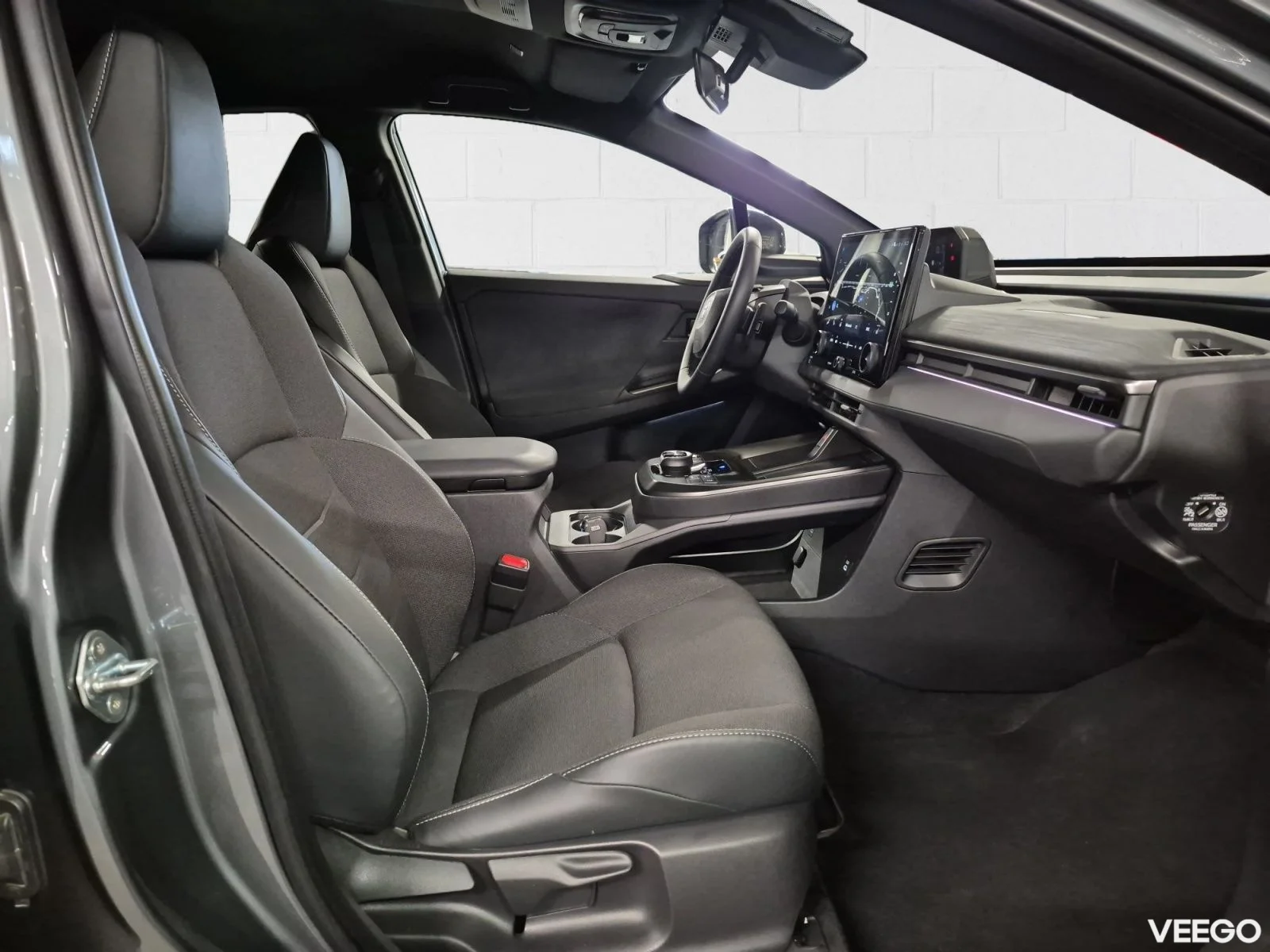 Toyota C-HR + Active 64kW
