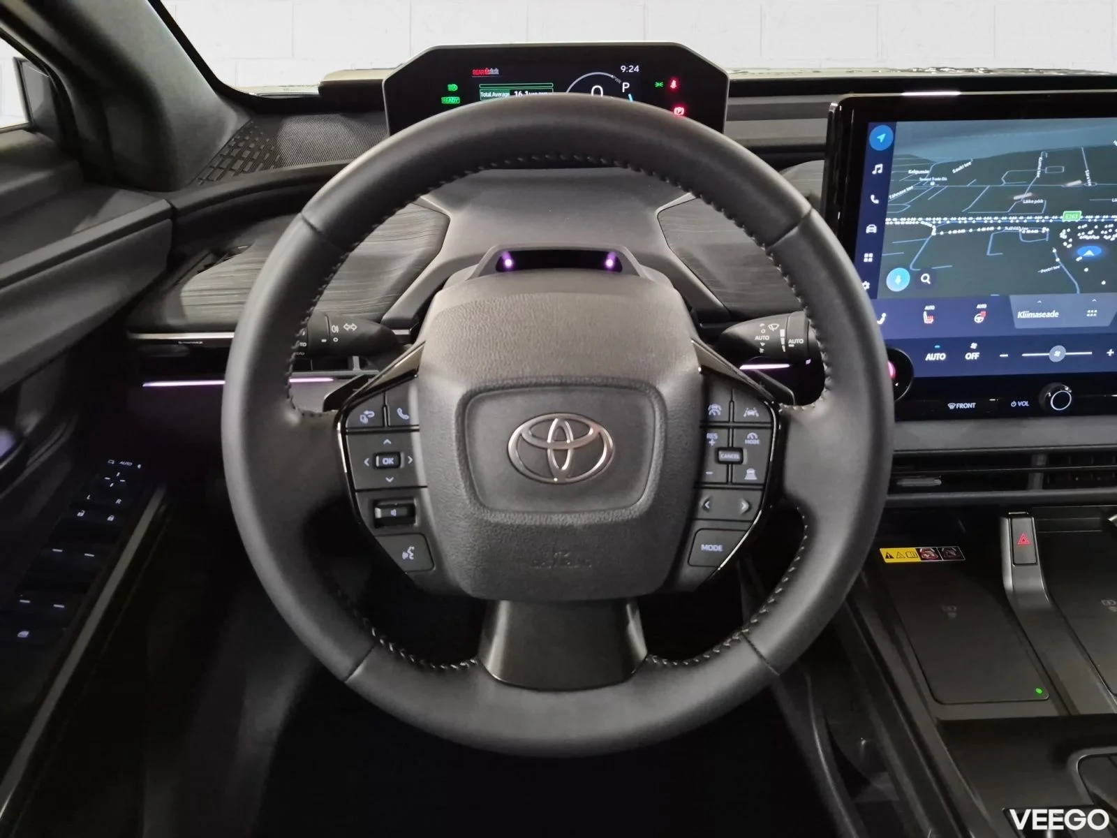 Toyota C-HR + Active 64kW
