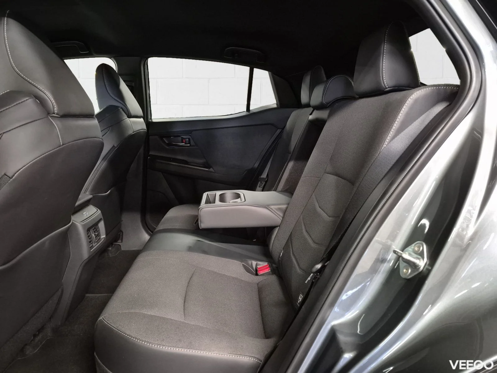 Toyota C-HR + Active 64kW