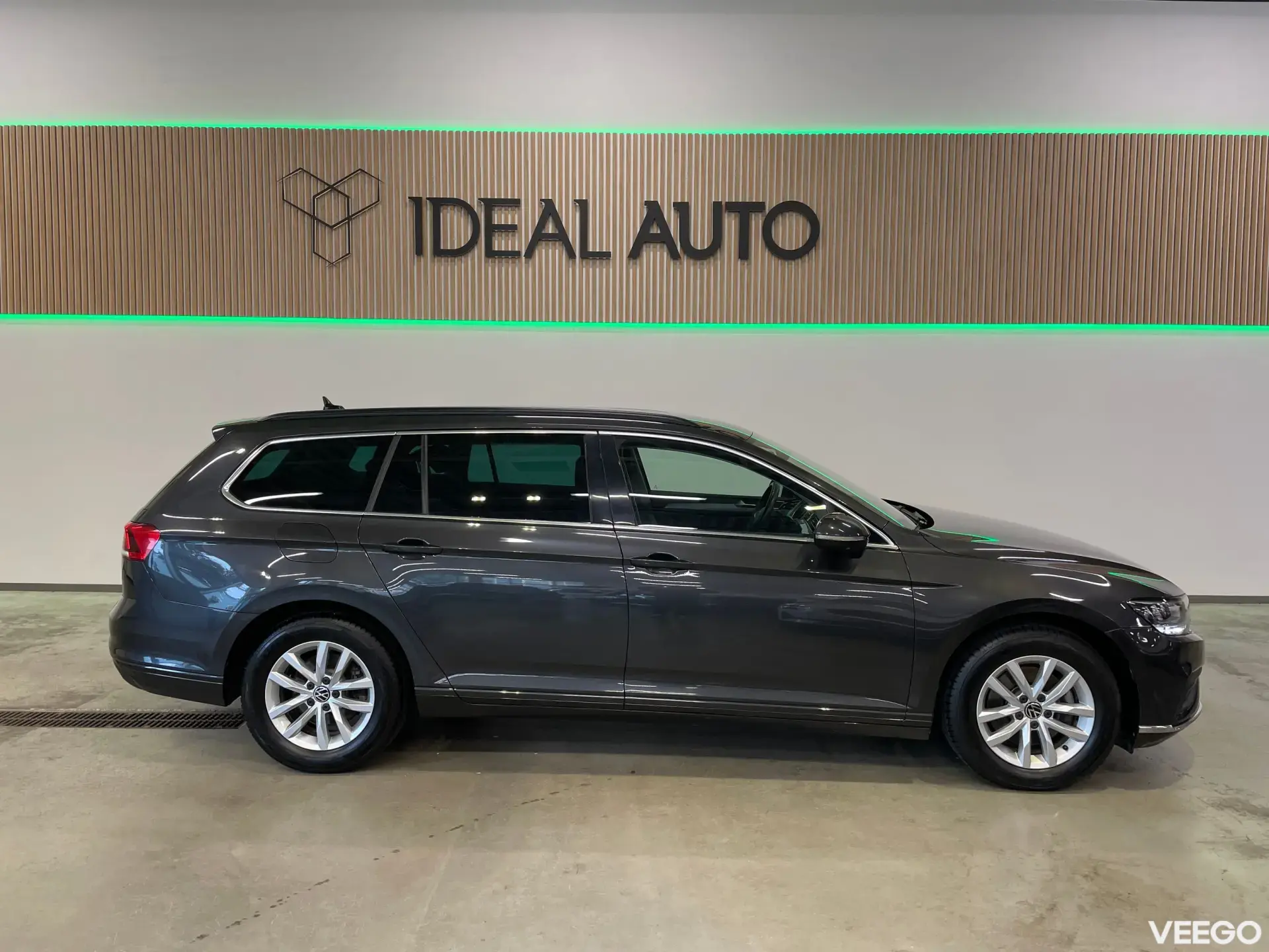 Volkswagen Passat - 110kW