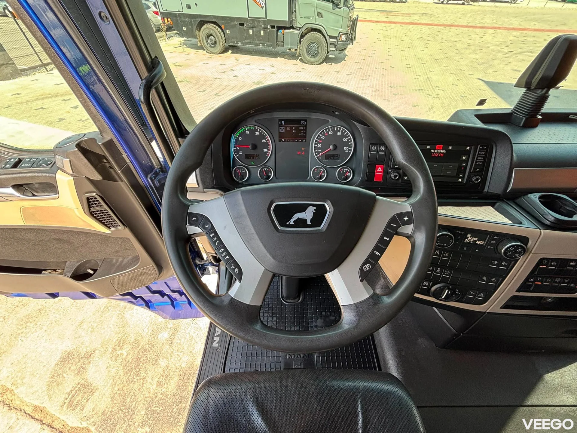 MAN TGX HMF 1920 K6 YEAR 2021 / BOX L=6507 mm 580kW