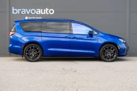 Chrysler Pacifica S 214kW thumbnail