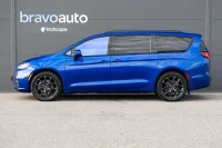 Chrysler Pacifica S 214kW thumbnail
