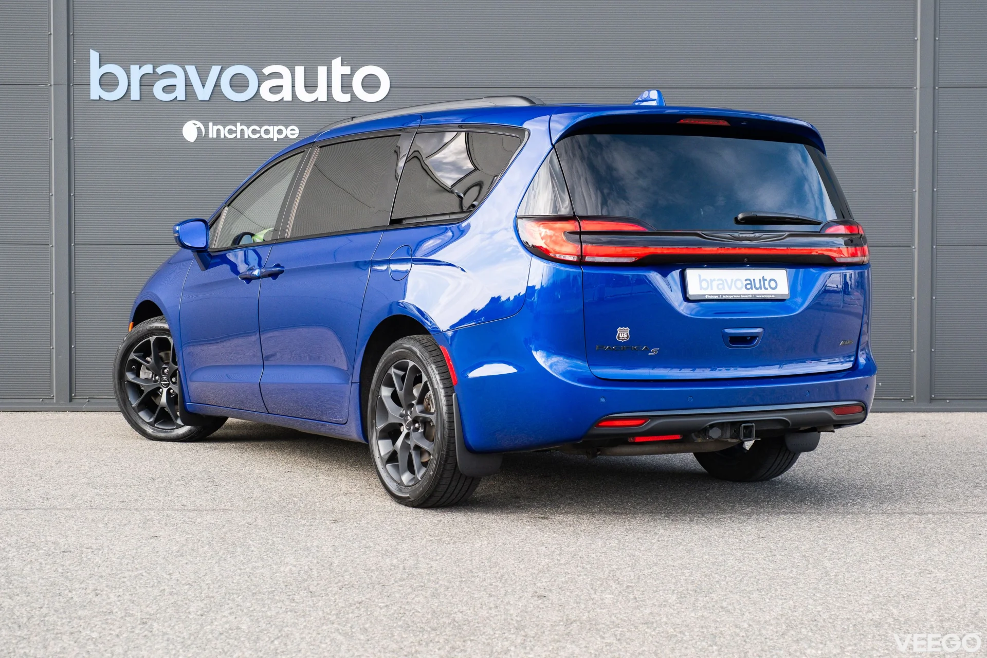 Chrysler Pacifica S 214kW