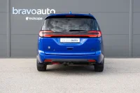 Chrysler Pacifica S 214kW thumbnail