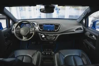 Chrysler Pacifica S 214kW thumbnail