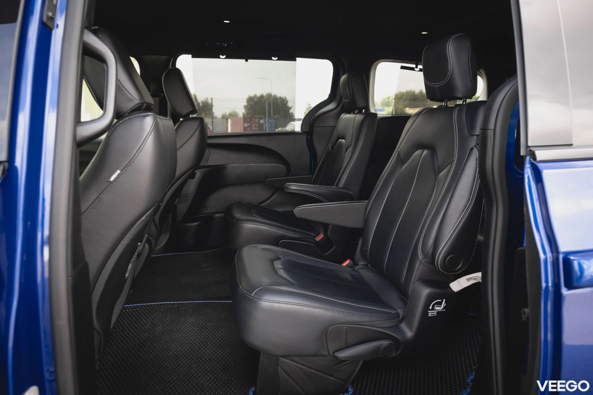 Chrysler Pacifica S 214kW
