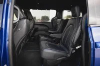 Chrysler Pacifica S 214kW thumbnail