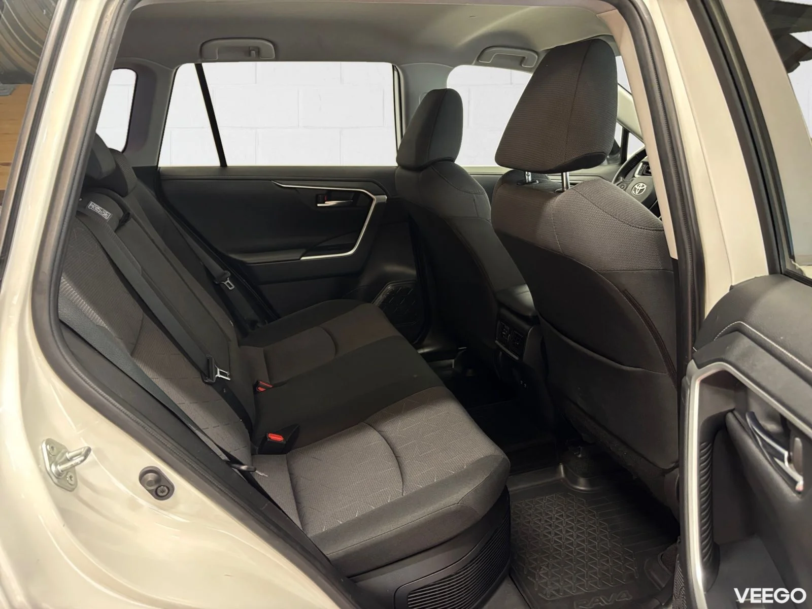 Toyota RAV4 Luxury 2.5 131kW