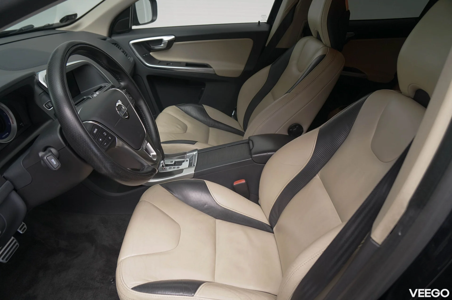 Volvo XC60 Momentum AWD 2.4 158kW