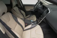 Volvo XC60 Momentum AWD 2.4 158kW thumbnail