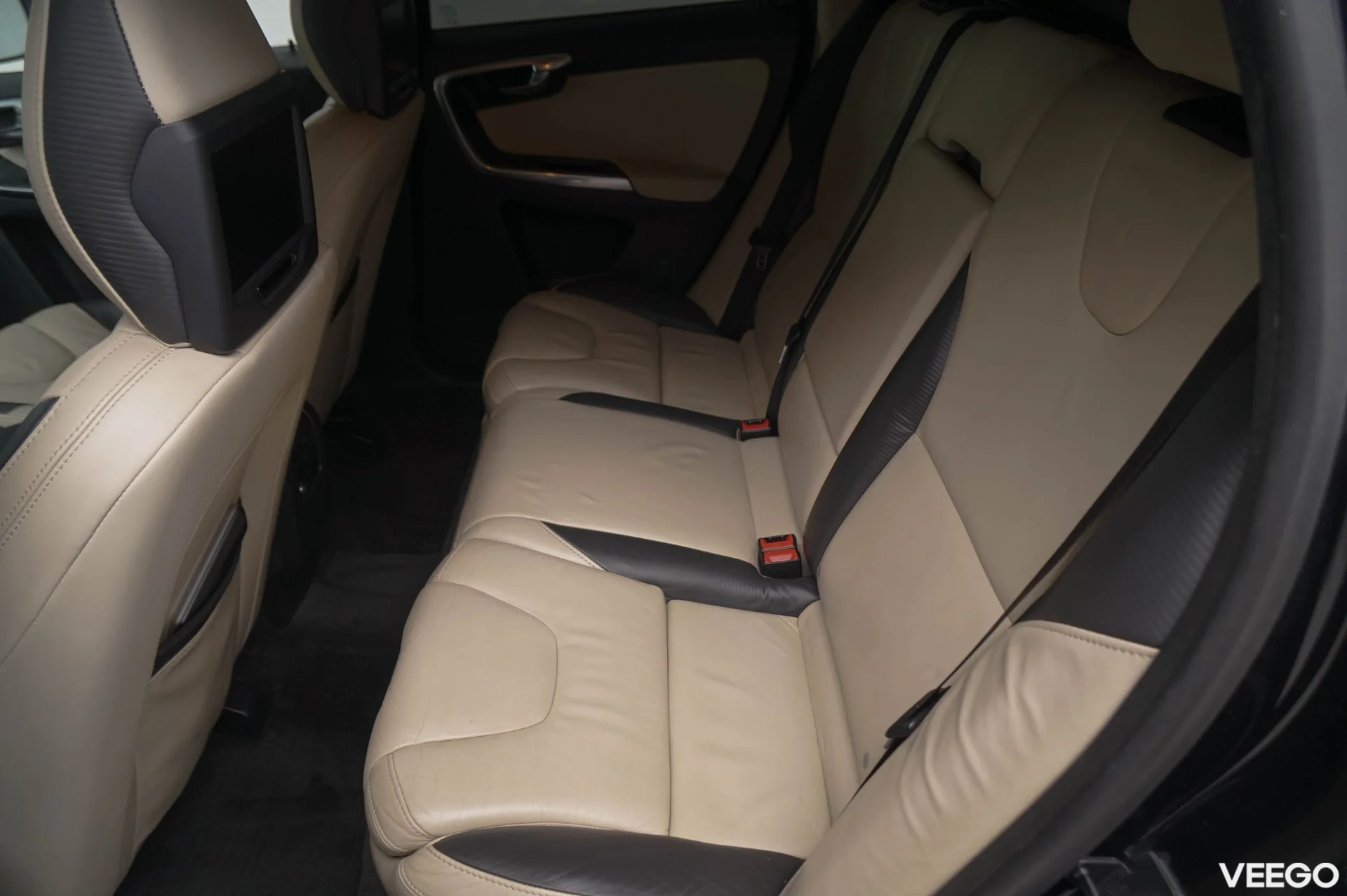 Volvo XC60 Momentum AWD 2.4 158kW