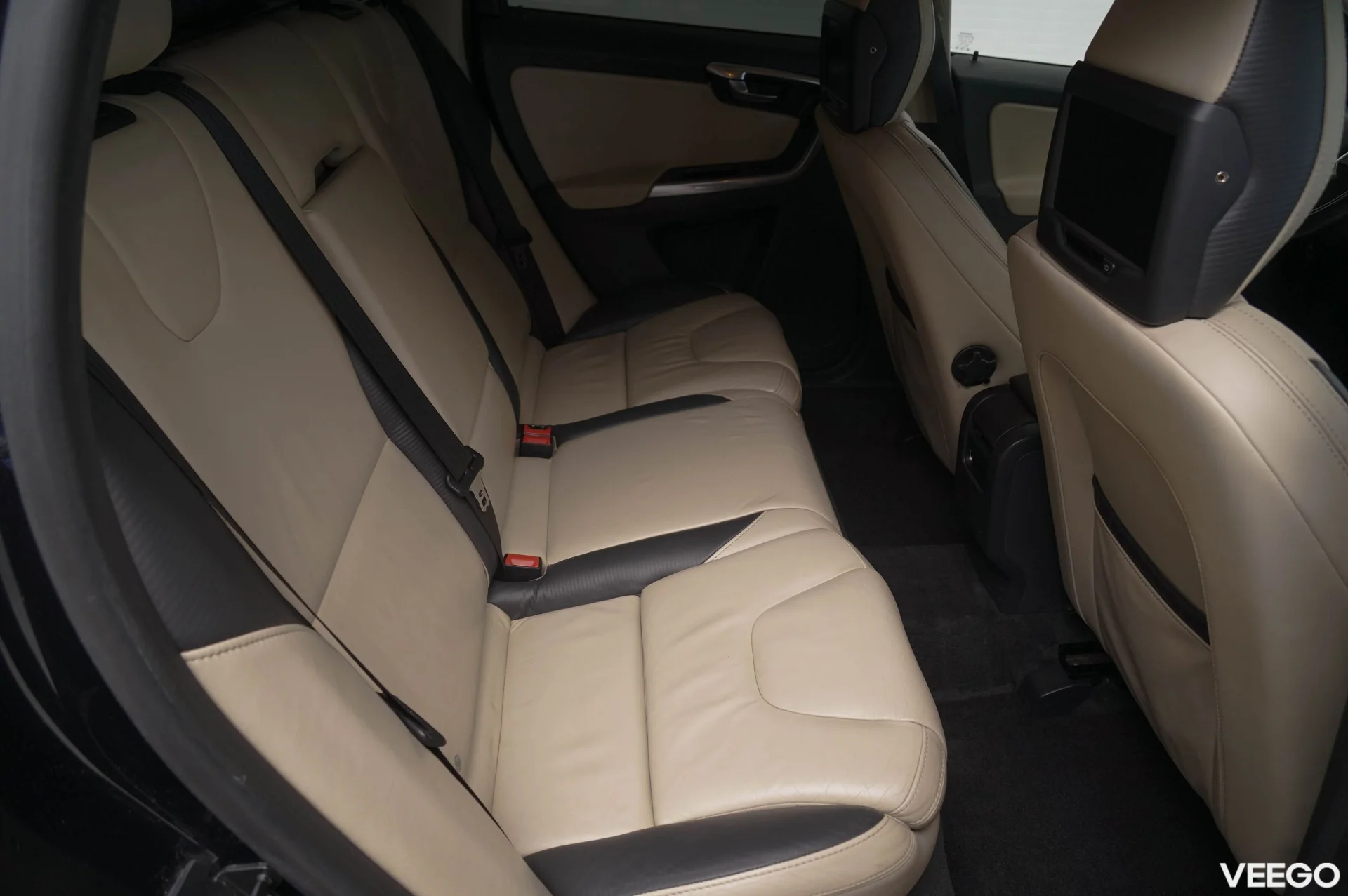 Volvo XC60 Momentum AWD 2.4 158kW