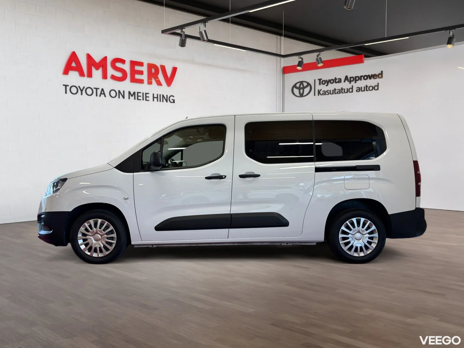 Toyota Proace City Long Double side Door Combi 81kW