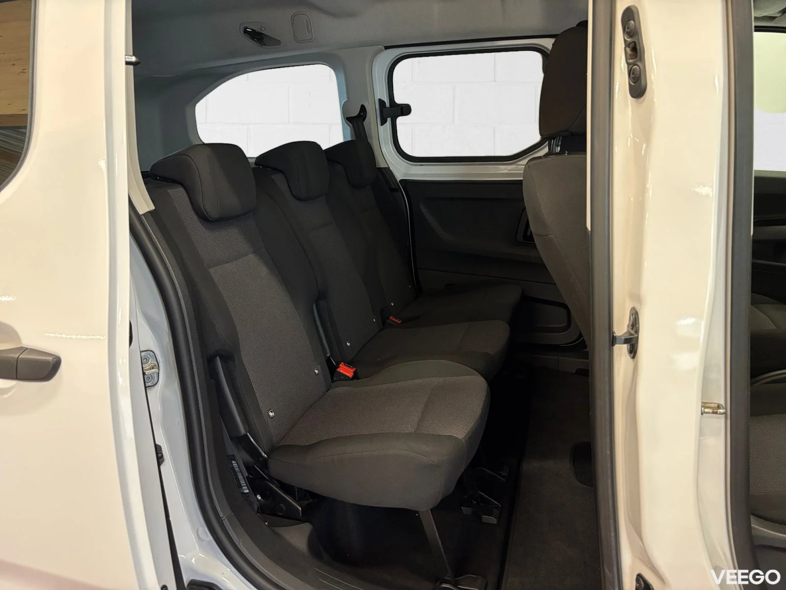 Toyota Proace City Long Double side Door Combi 81kW