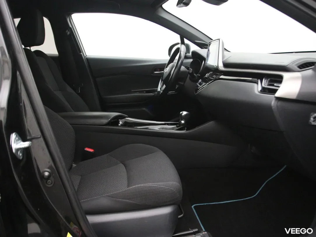 Toyota C-HR 1.8 90kW