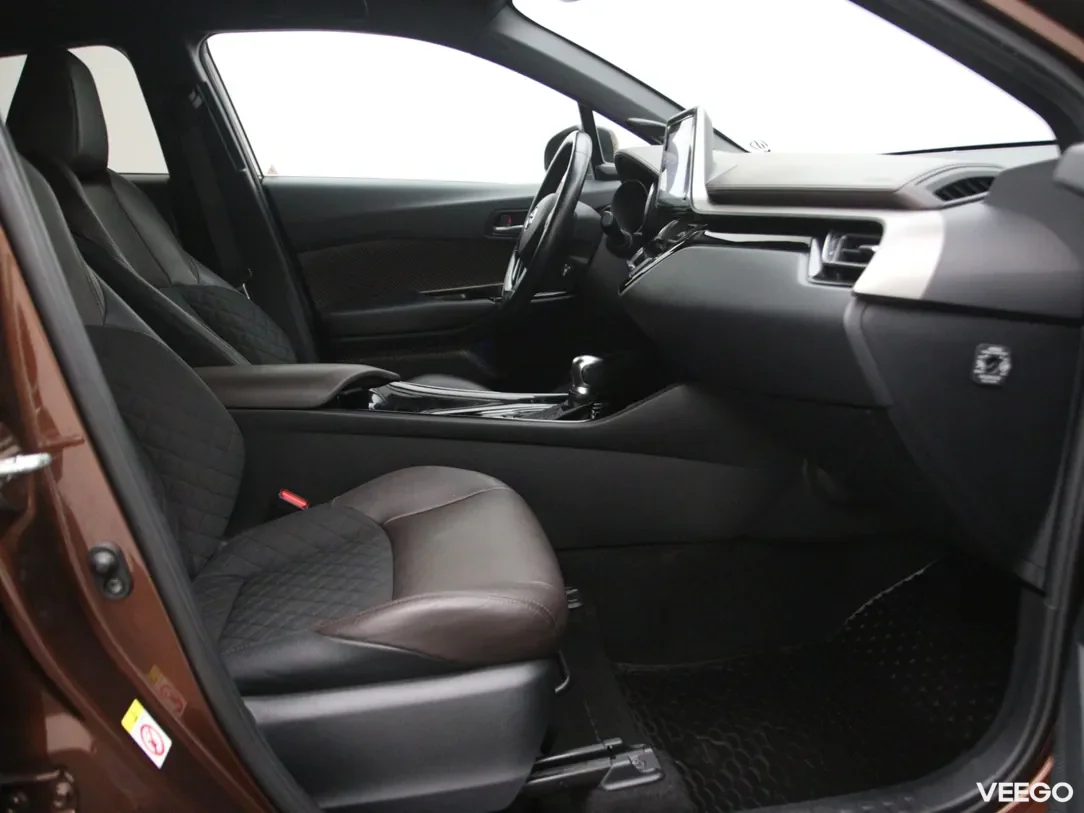 Toyota C-HR 1.8 90kW
