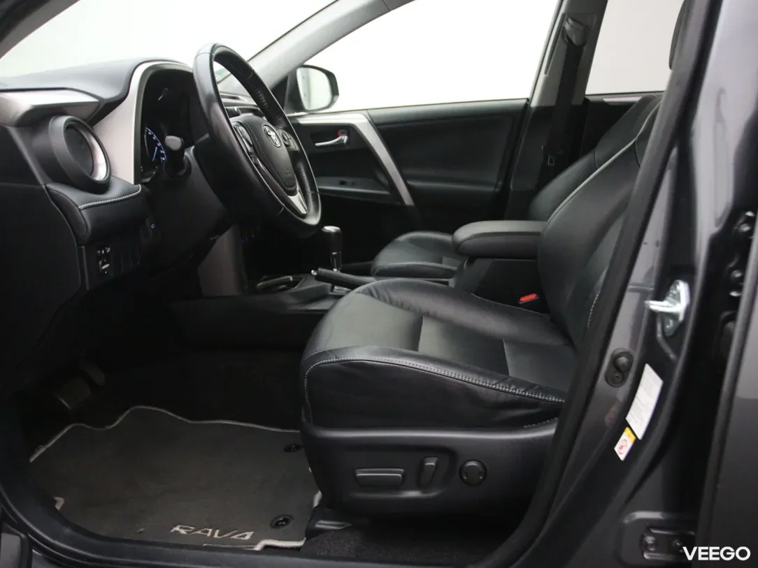 Toyota RAV4 2.5 145kW
