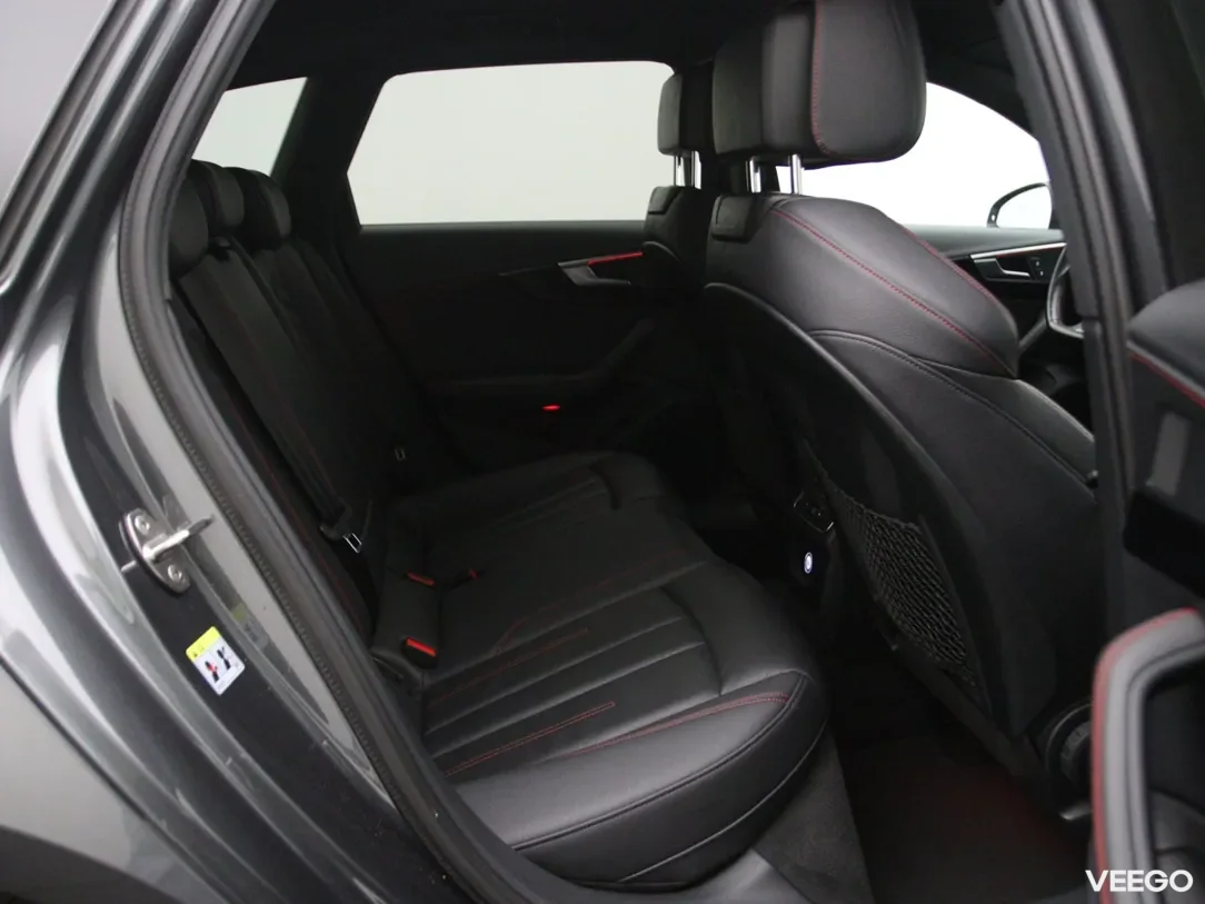 Audi A4 2 140kW