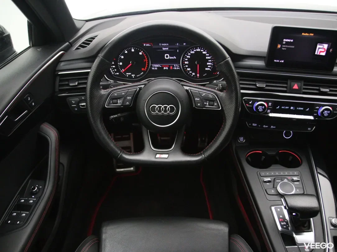 Audi A4 2 140kW