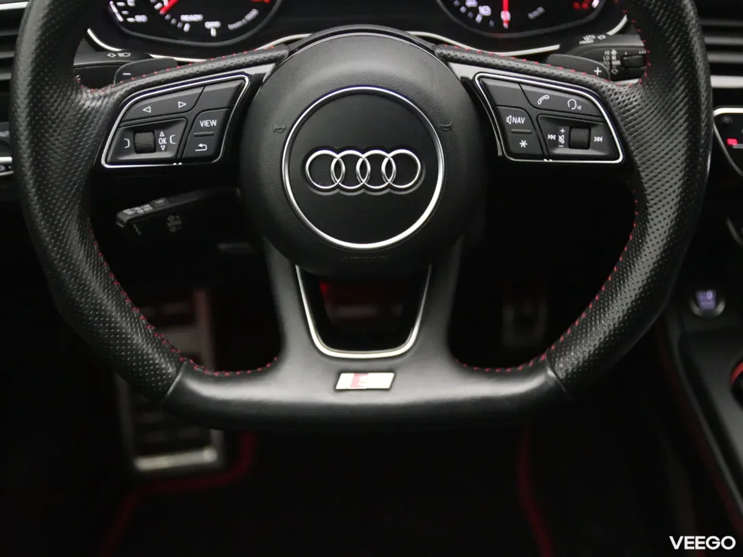 Audi A4 2 140kW