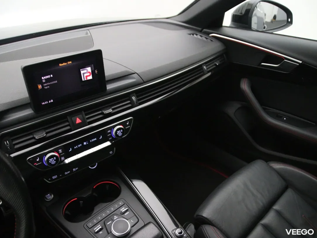 Audi A4 2 140kW