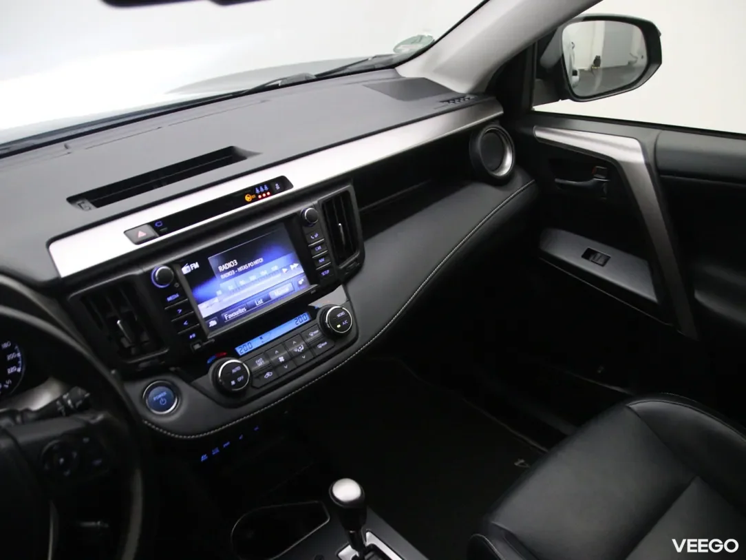 Toyota RAV4 2.5 145kW